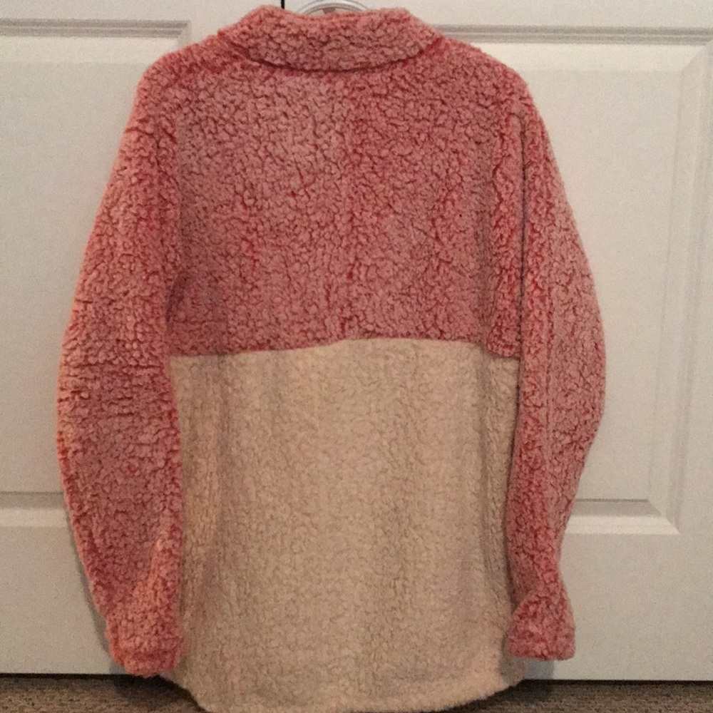 Soft Pullover - Picture 2 of 3